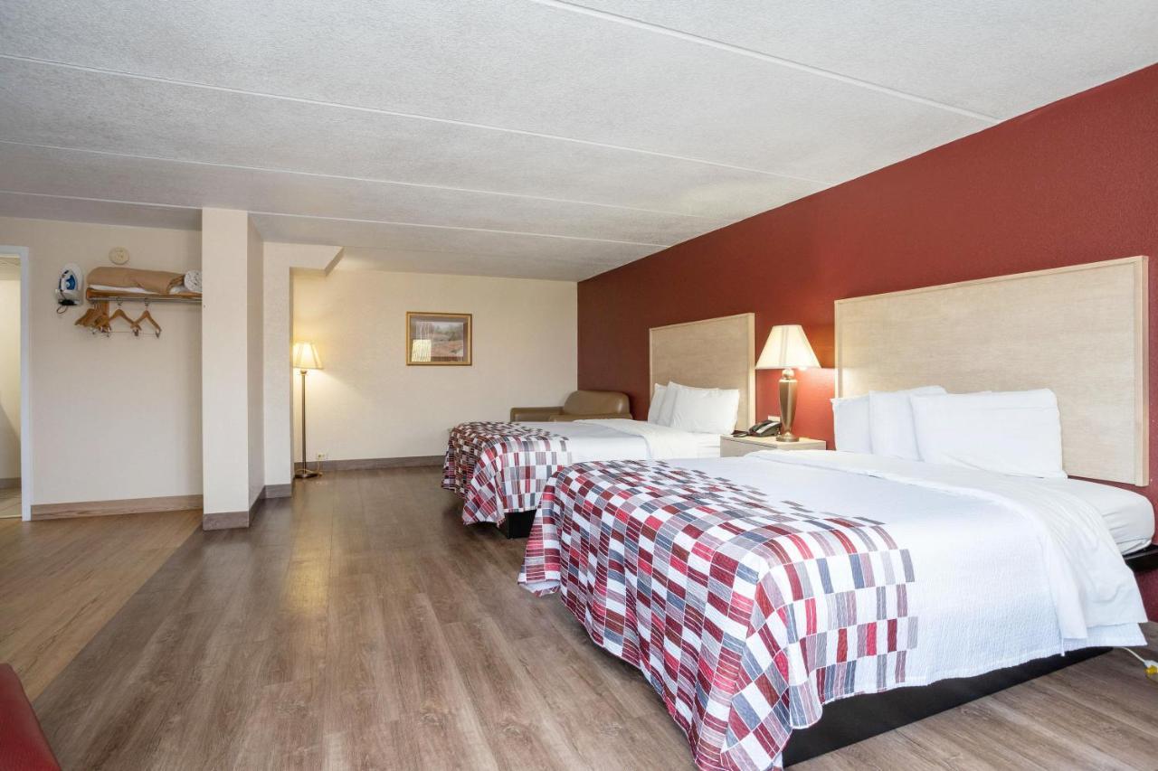 Red Roof Inn & Suites Pigeon Forge Parkway Exteriör bild