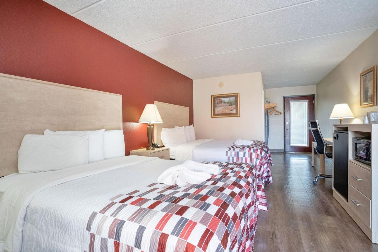 Red Roof Inn & Suites Pigeon Forge Parkway Exteriör bild