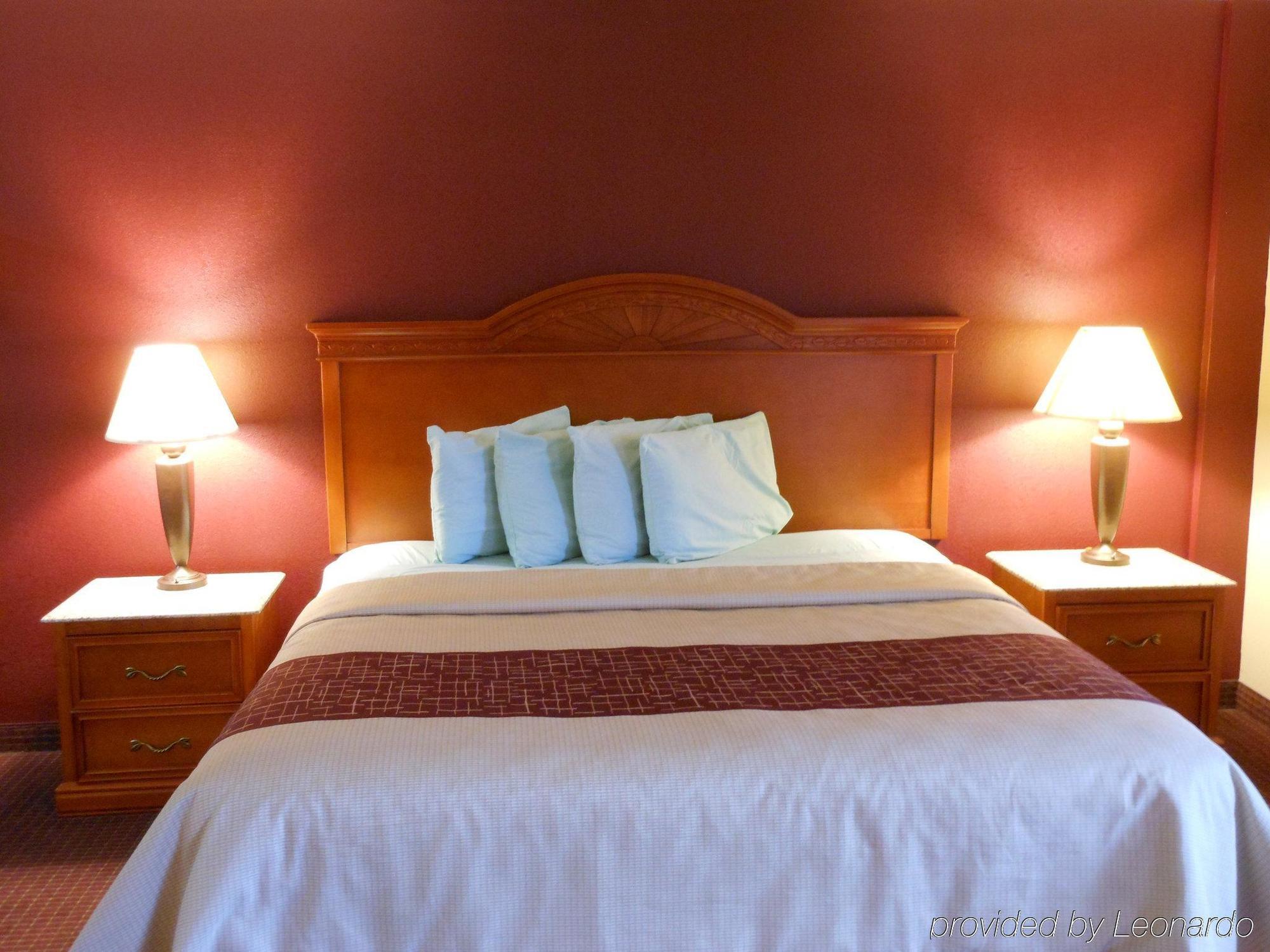 Red Roof Inn & Suites Pigeon Forge Parkway Exteriör bild