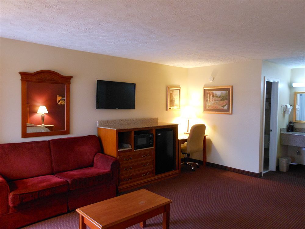 Red Roof Inn & Suites Pigeon Forge Parkway Exteriör bild