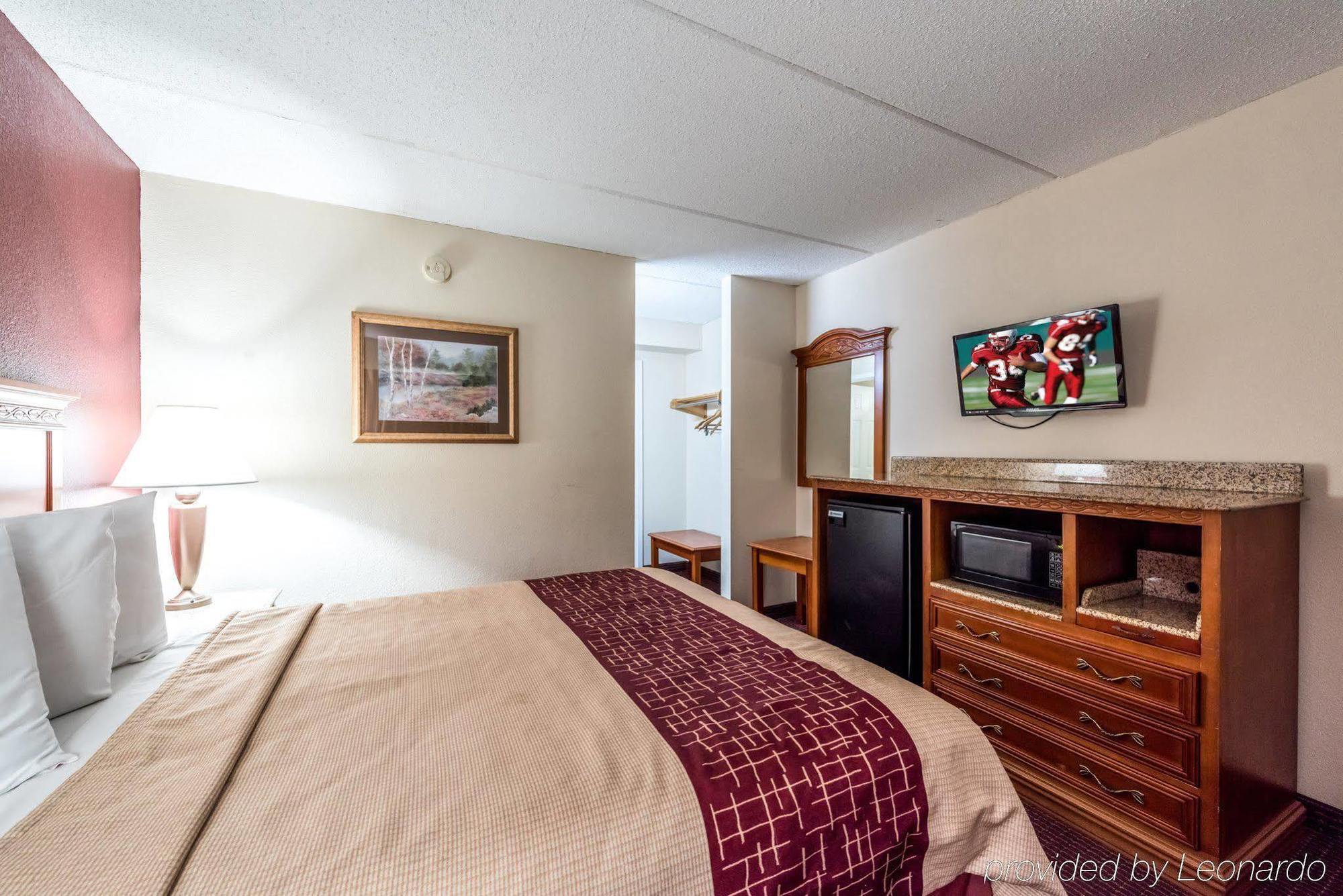 Red Roof Inn & Suites Pigeon Forge Parkway Exteriör bild