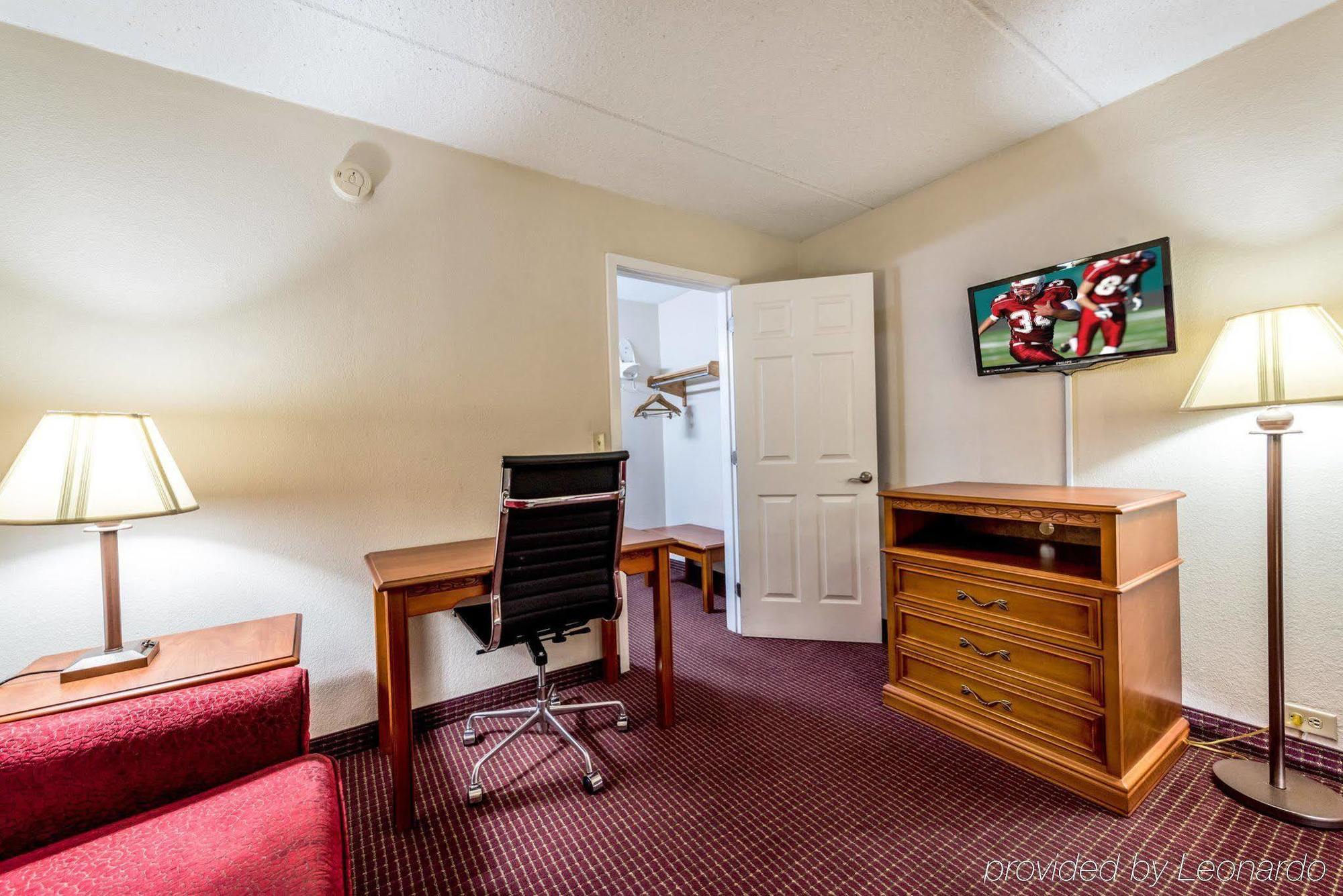 Red Roof Inn & Suites Pigeon Forge Parkway Exteriör bild