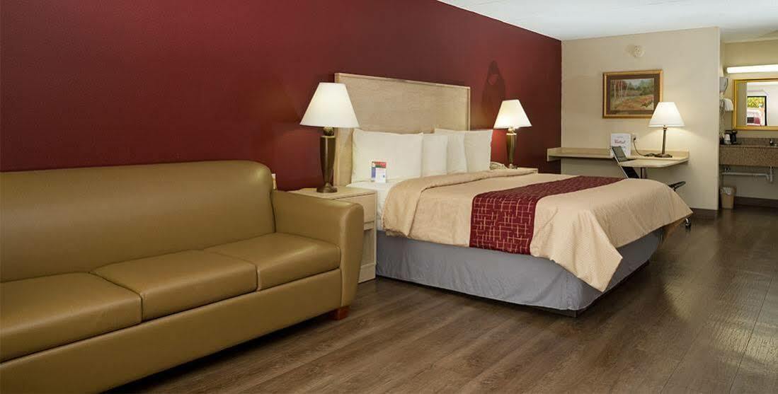 Red Roof Inn & Suites Pigeon Forge Parkway Exteriör bild