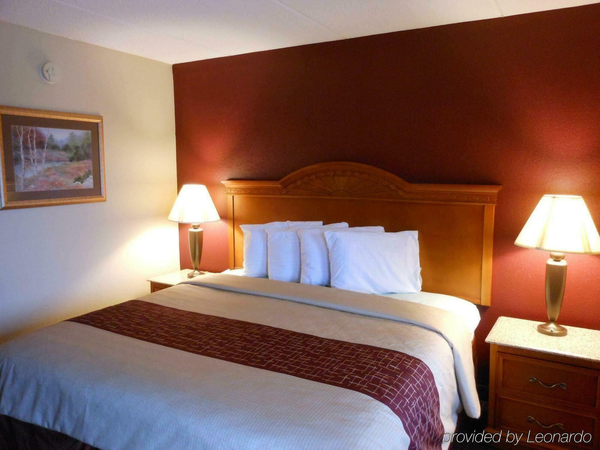 Red Roof Inn & Suites Pigeon Forge Parkway Exteriör bild